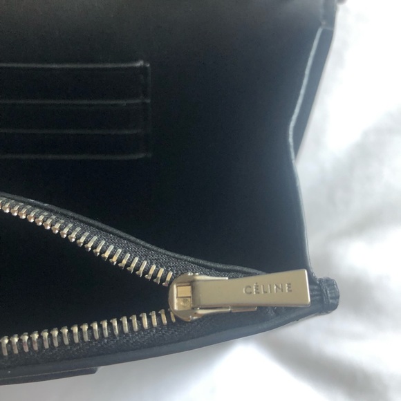 Celine leather pocket clutch bag on chain - Picture 4 of 7